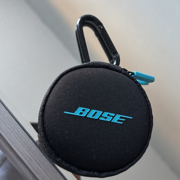 Bose Other - Bose headphone Carrying Case & charger